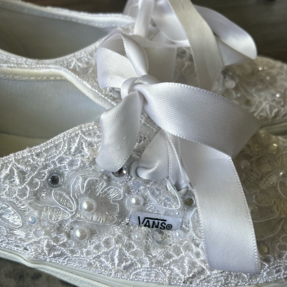 Vans White Lace Sneakers